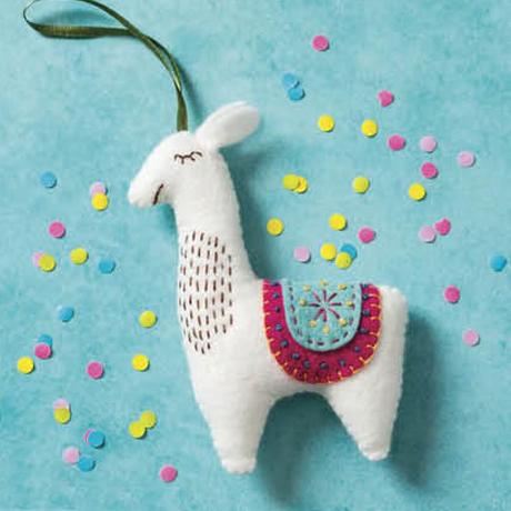 Wool_Mix_Felt_Craft_Kit-Llamas_8044R_Precut_Wool_Kit